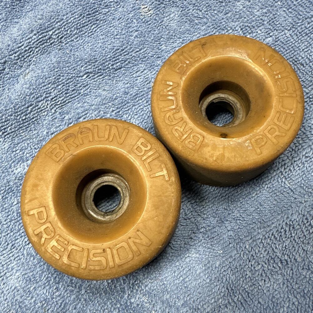 2 Vintage Skateboard wheels Braun Bilt Precision
